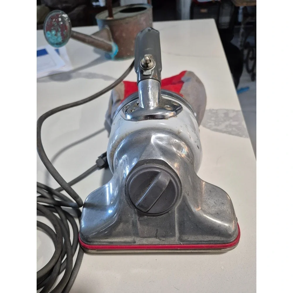 Vintage Royal Model 501 Handheld‎ Vacuum Cleaner Metal Body Corded Red Bag Crown